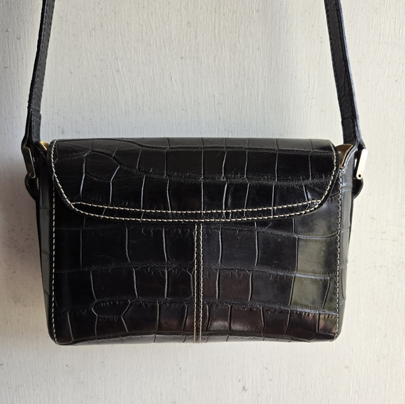 Dooney & Bourke EUC Black Croc-Embossed Binocular Crossbody Bag - Picture 3 of 7